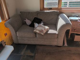Love seat