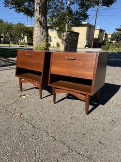 Pair of Merton Gershun for American of Martinsville Mid Century Nightstands