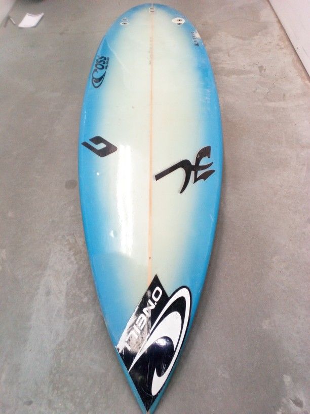 250 obo Hobie Shortboard 6"4 Length. 8_3/8' Width 2_5/16' Thickness
