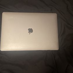 Apple MacBook Series 17