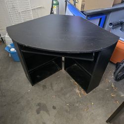 Corner Desk With Keyboard Caddie