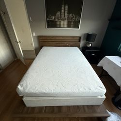 Full Size Bed 