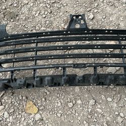 2019 2020 2021 PORSCHE CAYENNE FRONT UPPER CENTER GRILLE OEM 9Y0807683P