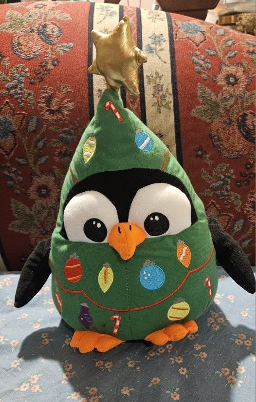 CHRISTMAS  PINGUIN CHRISTMAS TREE STUFFED  PLUSH  ANIMAL TOY FACTORY PRE-OWNED 