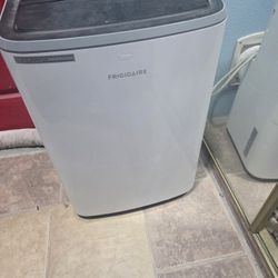 Frigidaire  Portable Air Conditioner 