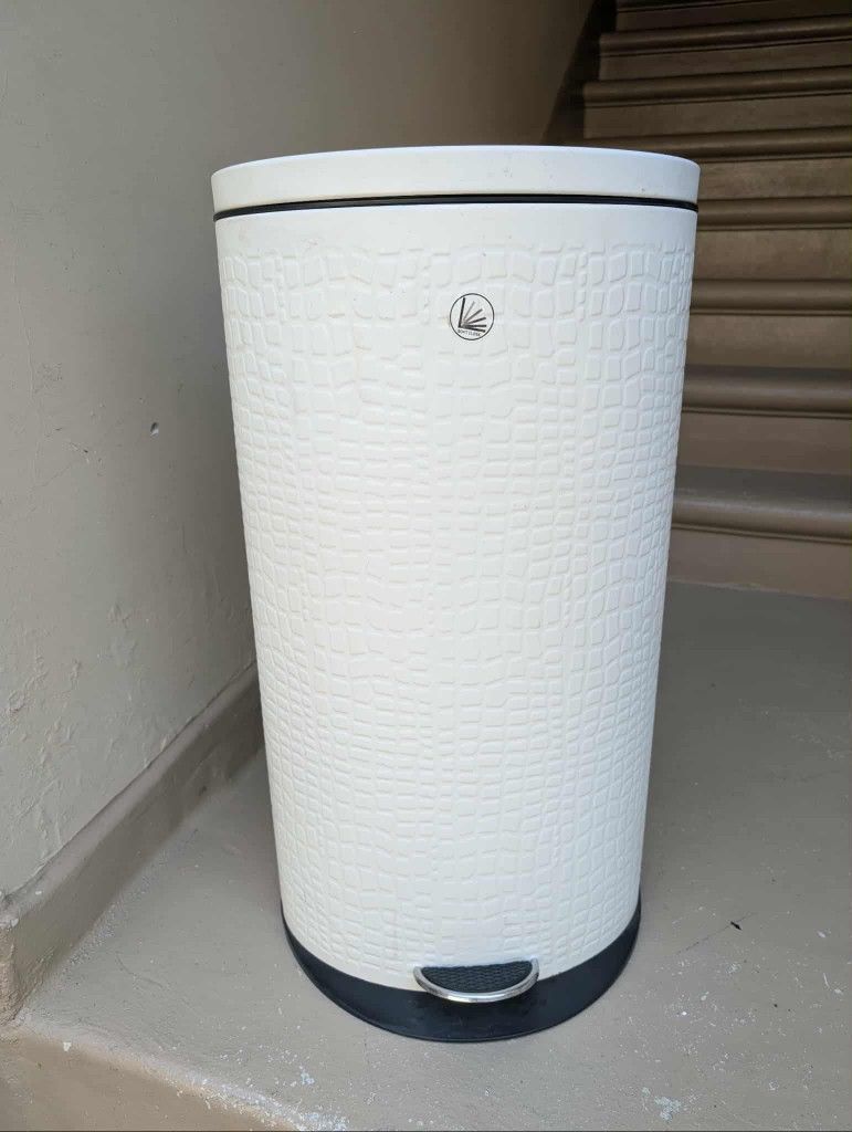 Trash Can
