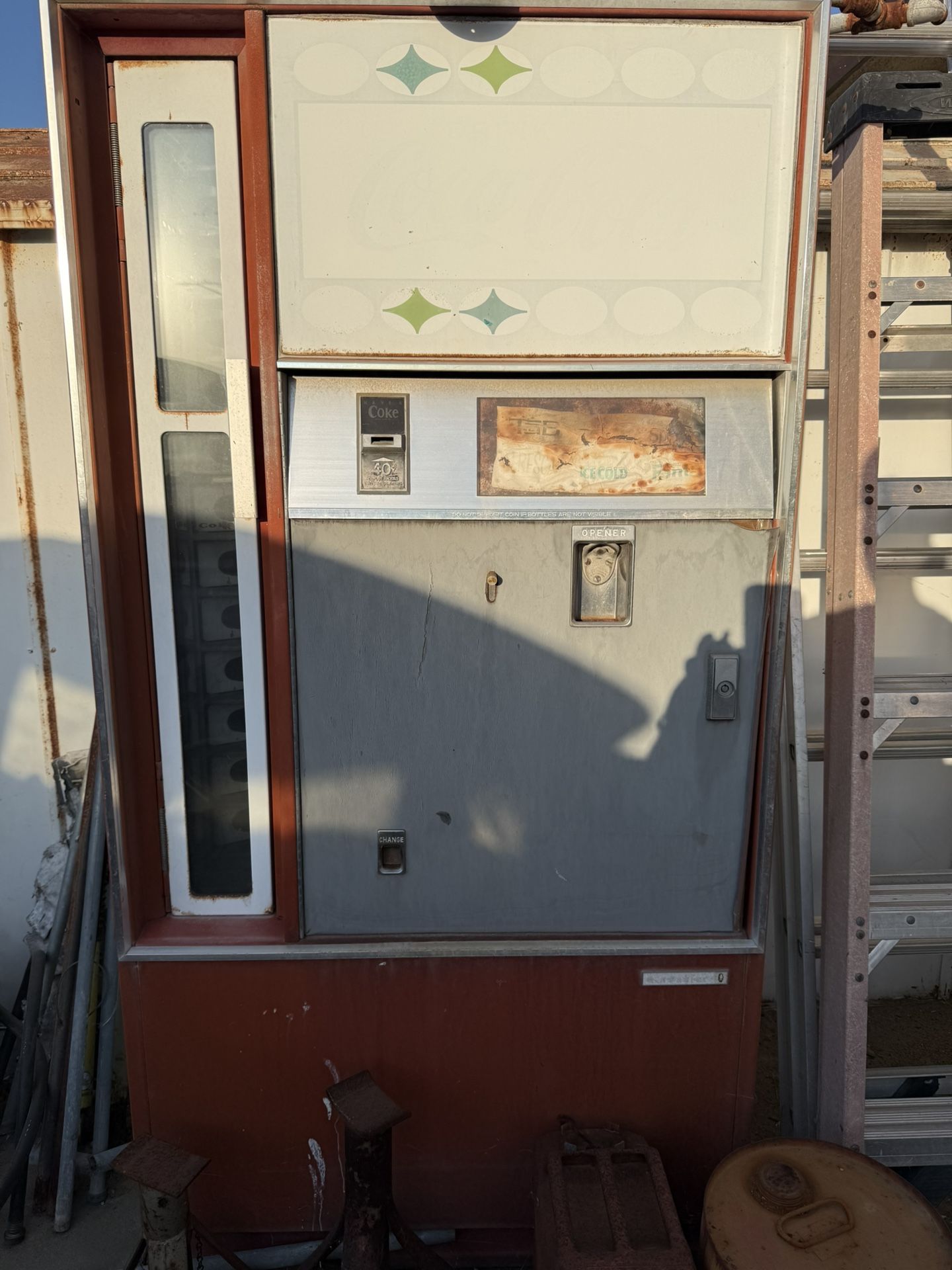 Old coke Machine
