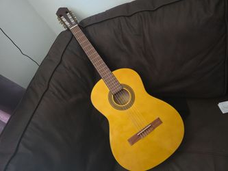 Lucero guitar LC100