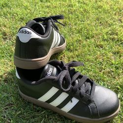 Adidas Kids Shoes Size 1