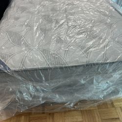 New Queen Size Mattress 