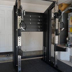Vesta New Pioneer Series| Functional trainer | stainless steel | Aluminum wheels | Adjustable Pull Up Bar| 200lbs weight stack| gym| Free Delivery 