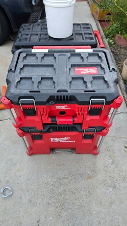 Milwaukee packout rolling tool boxes