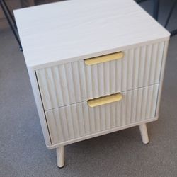 LYNSOM Fluted Night Stand, Night Stands with Deep 2 Drawers and Curved Profile Design, Wooden Bedside Table Modern Design End Table New Assembled It