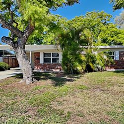 This Beautiful 3 Bed 2 Bath Home Is Available For Move In Tampa,FL