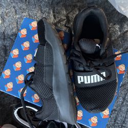 11.5y Puma Running Shoes. Like New