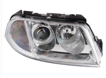 1 Pair Eagle Eyes L&R Headlight  2001-2005 Volkswagen Passat