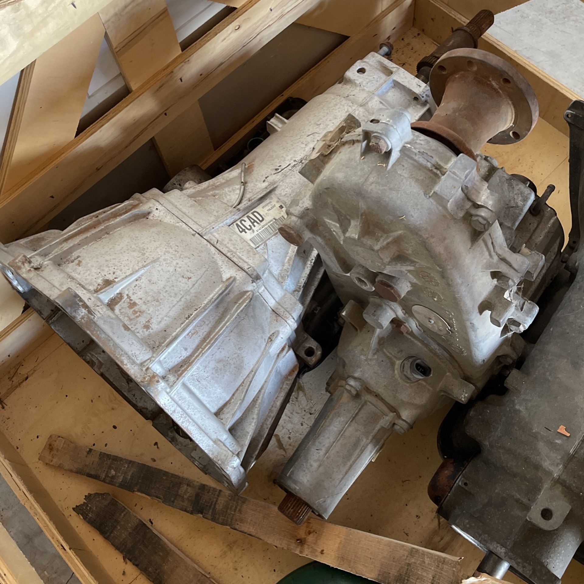 4L60E And Transfer Case for Sale in San Diego, CA OfferUp