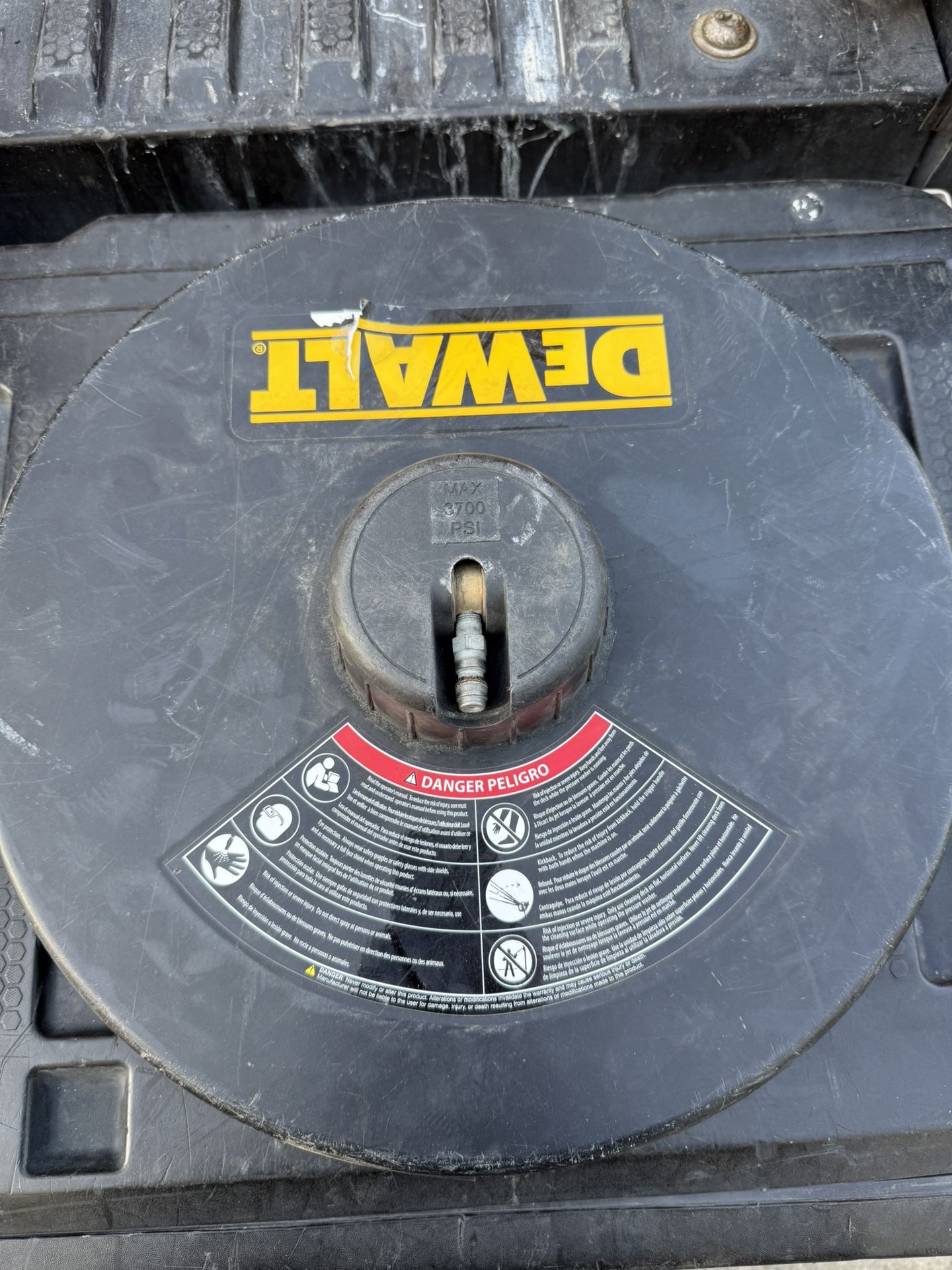 Dewalt Surface Cleaner 18in