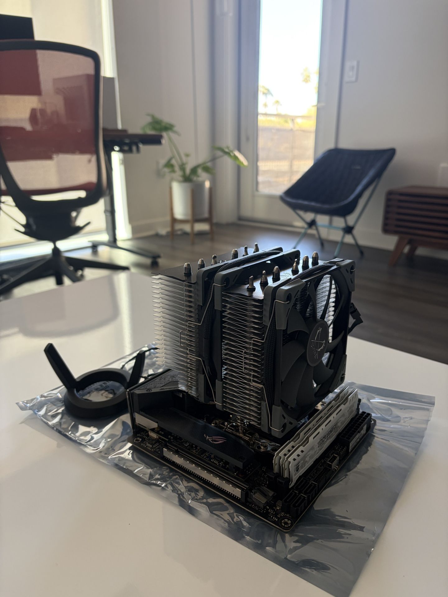 Mini-ITX Gaming PC Build — Ryzen 7 1700 + ROG Strix B550-I + 32GB Ram + Scythe Fuma 2 Cooler