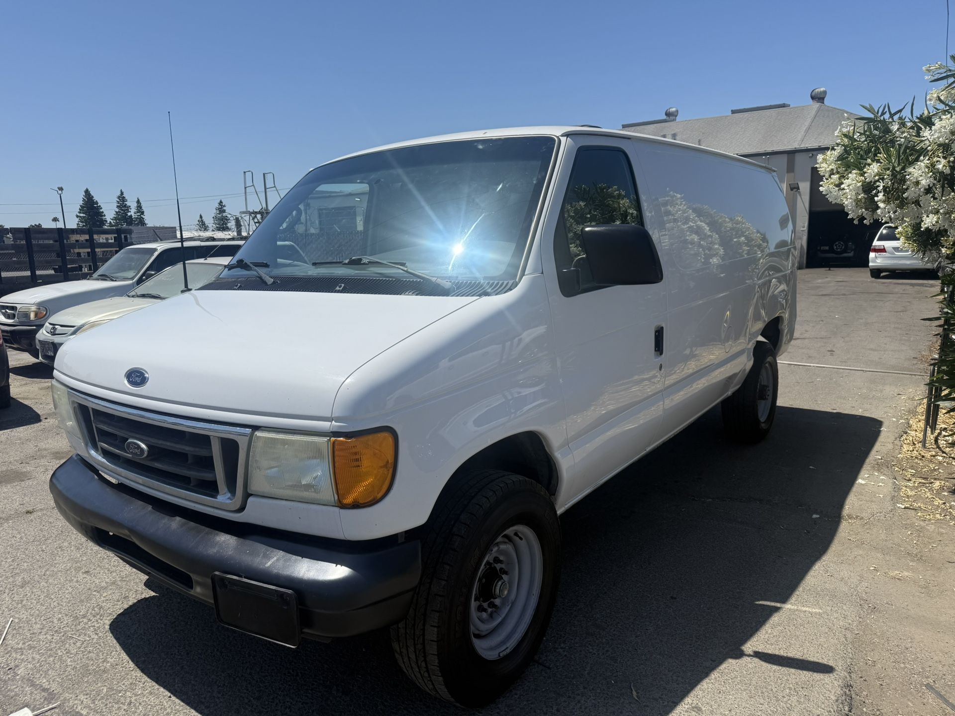 Ford E350