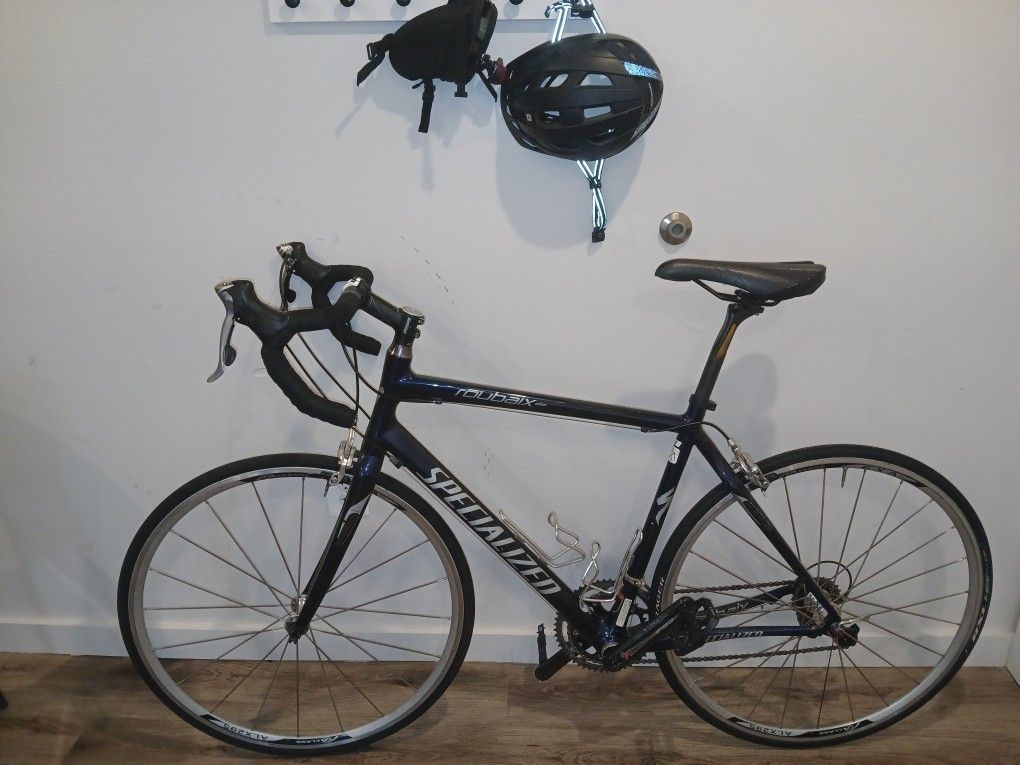 FULL CARBON FIBER ROAD BIKE!!! RARE SPECIALIZED ROUBAIX
