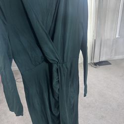 New XL green dress with slit in front futs L to XL $20