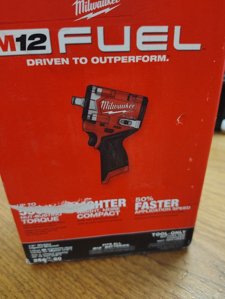 Milwaukee Fuel 1/2 In Stubby 550 Lbs Tool Only