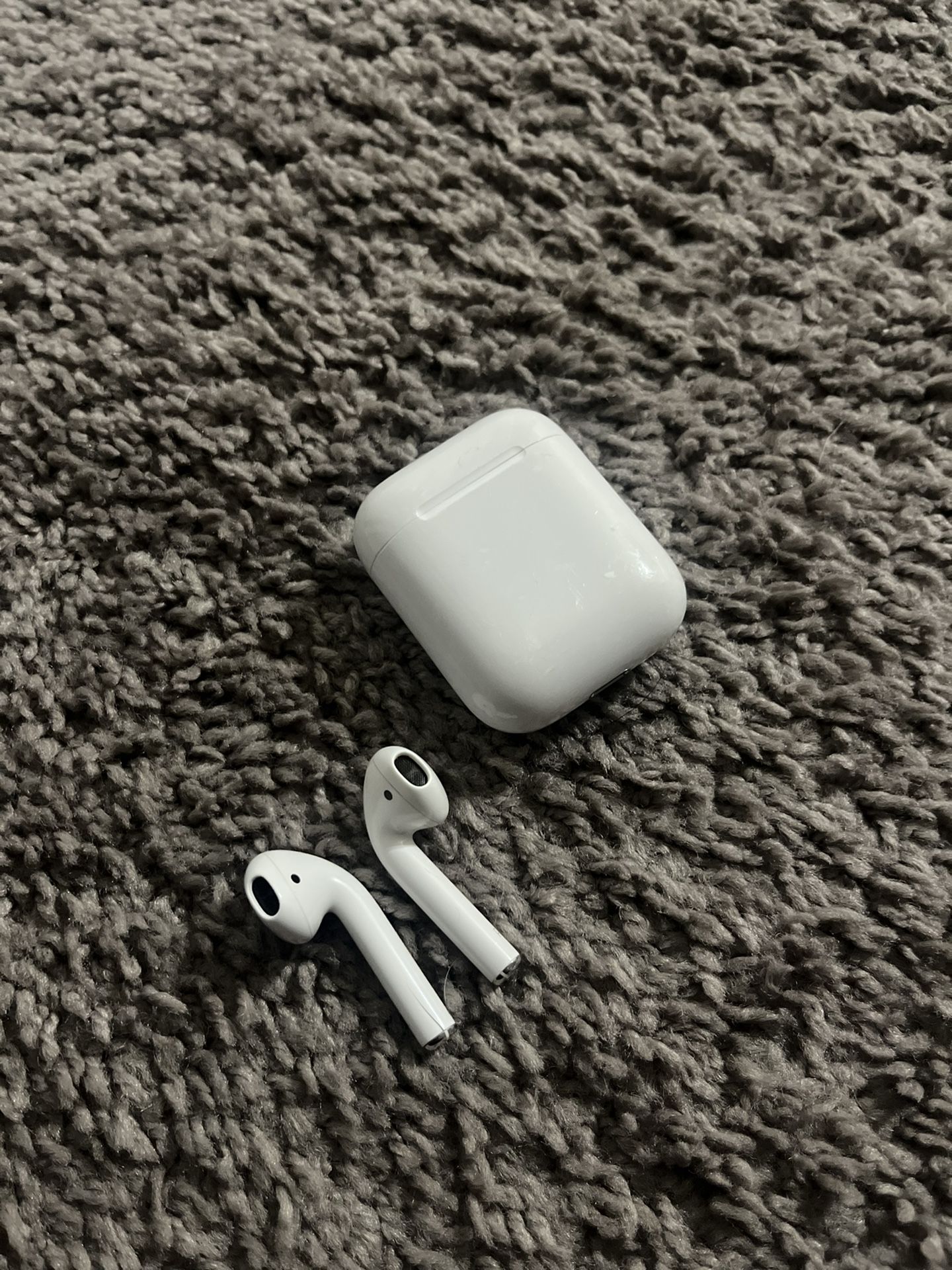 2nd Generation Airpods 