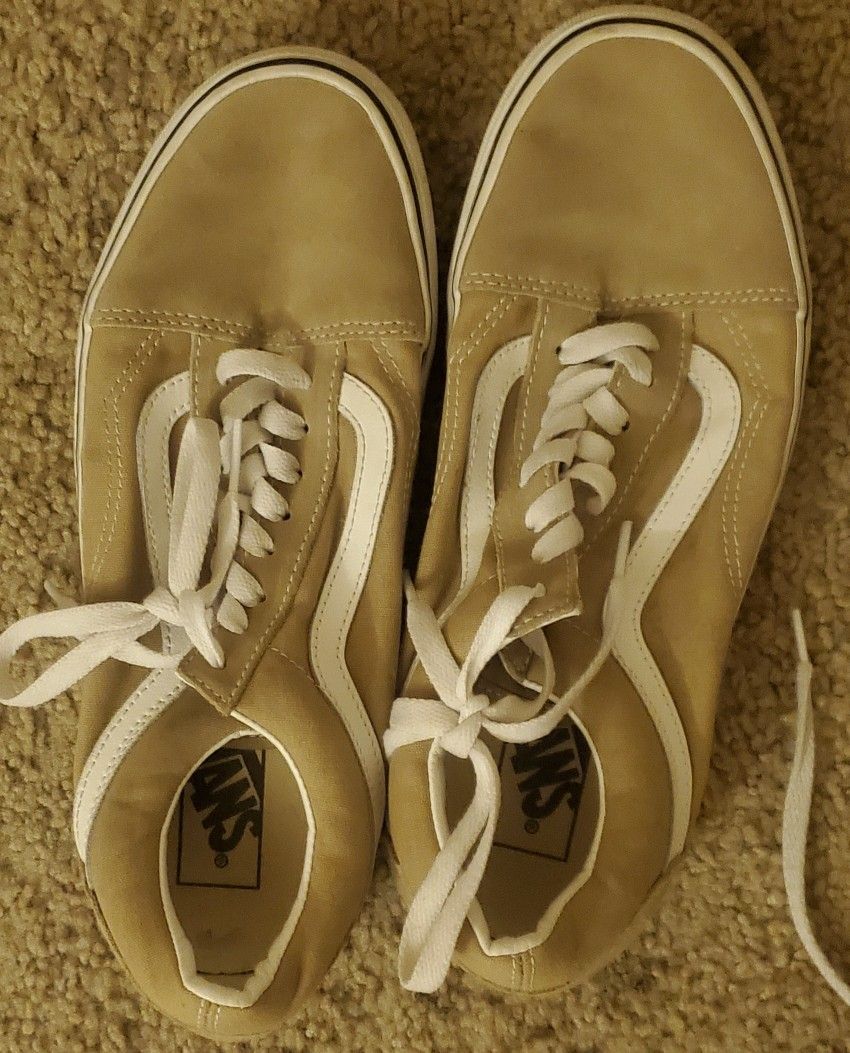 VANS SIZE 10