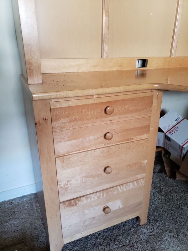 Desk And Hutch By Stanley With Dovetail Joints For In Tampa Fl Desk And Hutch By Stanley With Dovetail Joints For In Tampa Fl Offerup