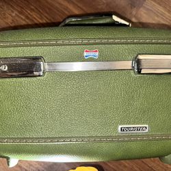 American Tourister Makeup case 