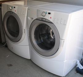 Whirlpool duet stackable washer dryer set