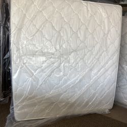 Brand New King Size Plush Mattress