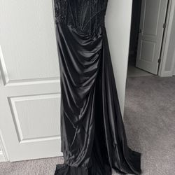 Black Evening Gown With Built-in Corset 