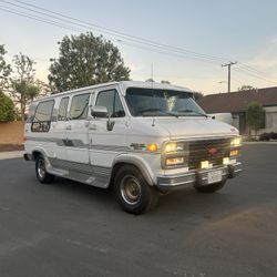 1993 Chevrolet G-Series Van