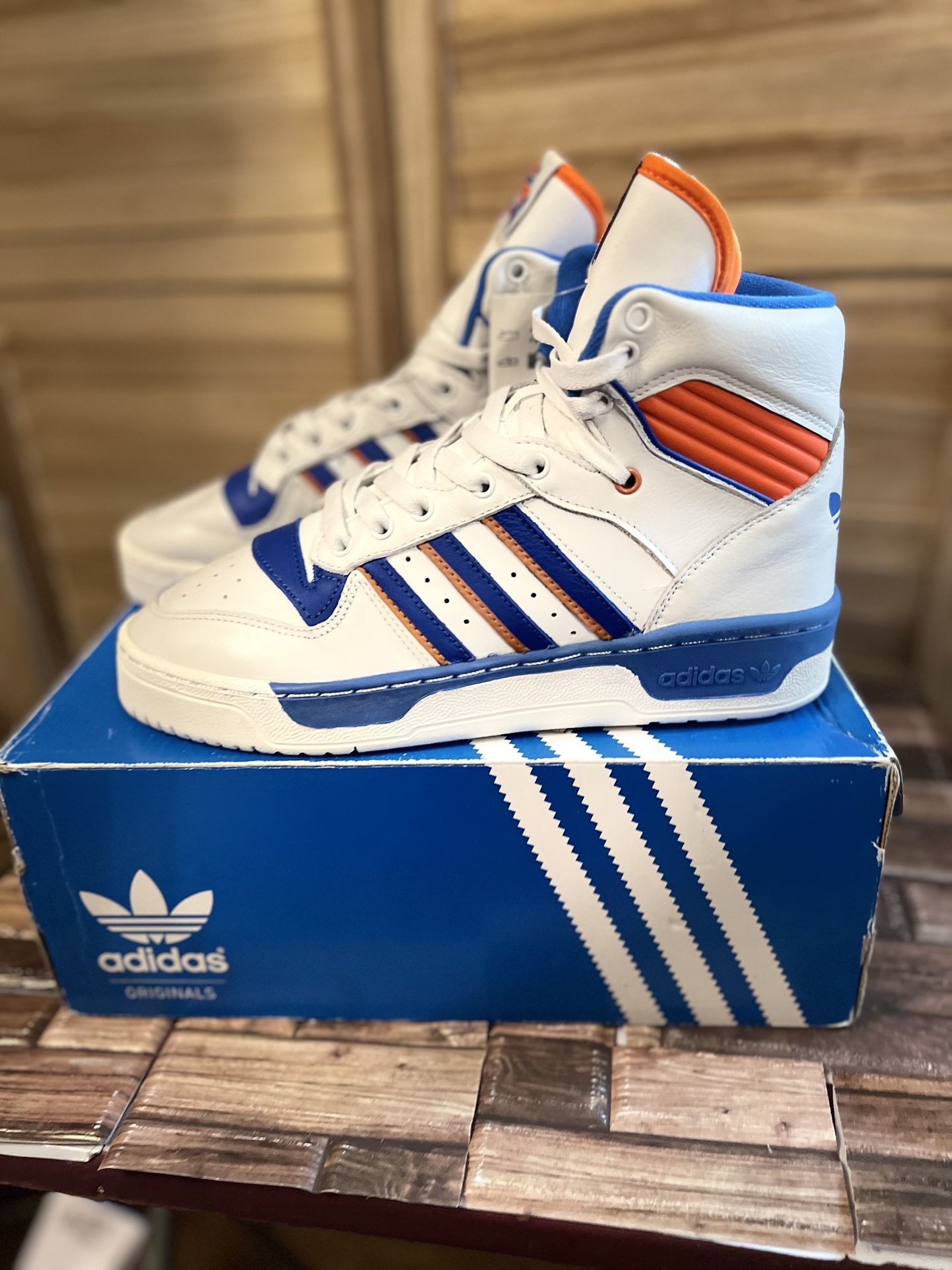 Adidas Rivalry Hi 'Knicks' F34139