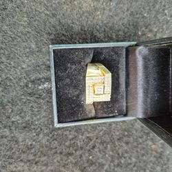 Men's Diamond Ring Approximately 1 1/3 Ct And 6 Grams Of Gold