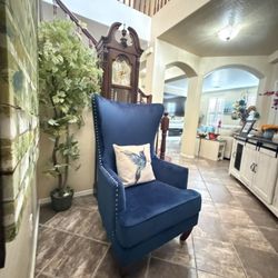 Beautiful Blue Velvet Wingback Chair In Excellent Condition 