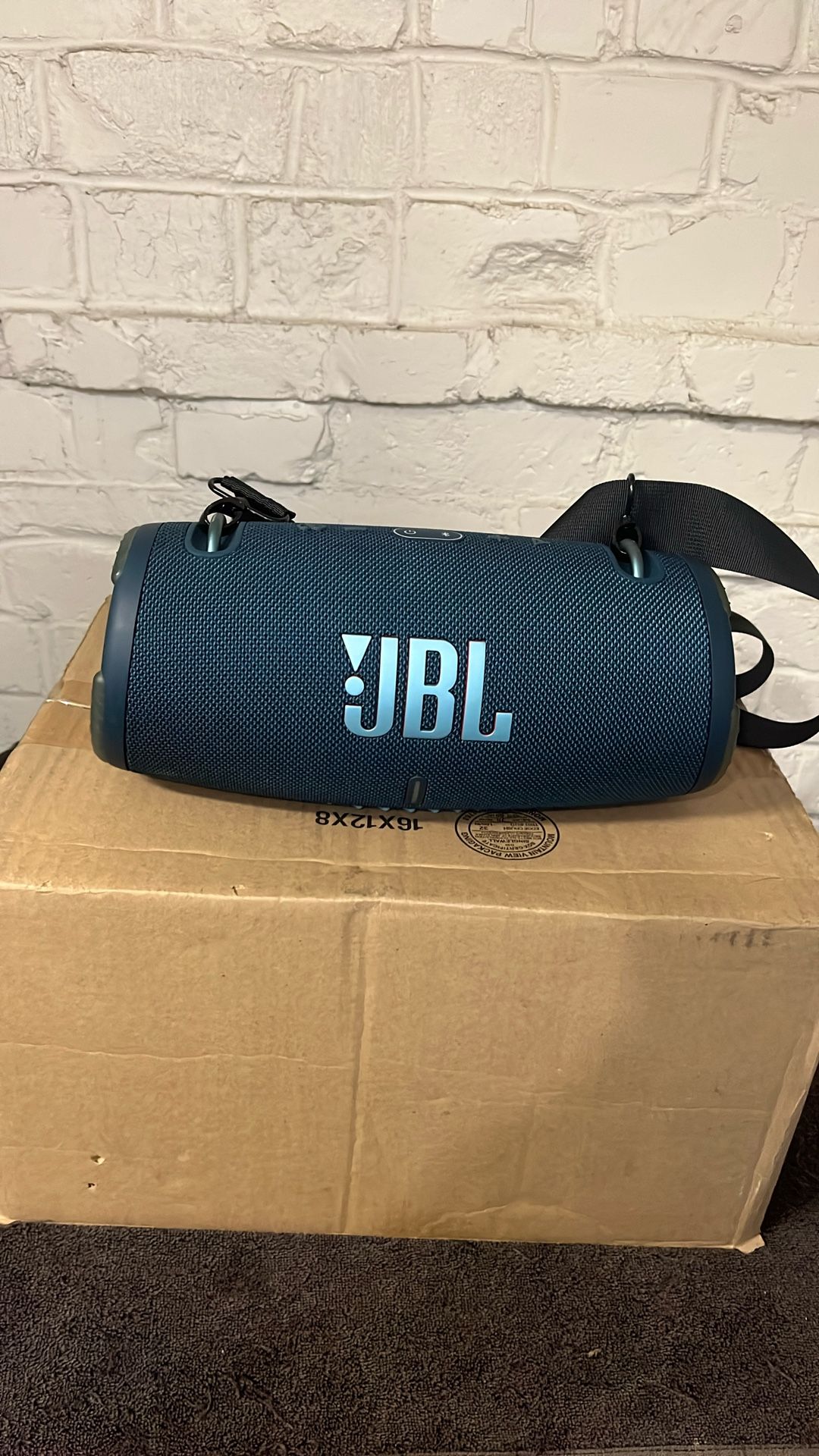 JBL Xtreme 3 Portable Bluetooth Speaker