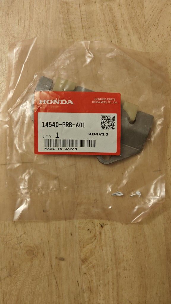 K20/K24 OEM Upper Timing Chain Guide 