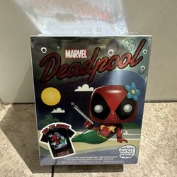Funko Pop Marvel Deadpool Mermaid 321 Figure Includes Adult XL shirt
