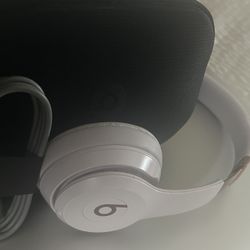 Beats Solo 4 (Cloud Pink)