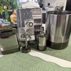 6pc TRIUNE METAL BATHROOM SET 