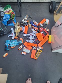 Huge Nerf Gun Lot