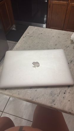 Macbook Air 13 inch Early 2015