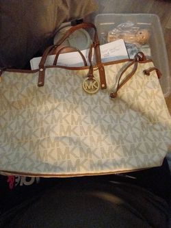 Michael Kors Purse
