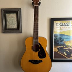 Yamaha Fg Junior 3/4 Size Acoustic Guitar 