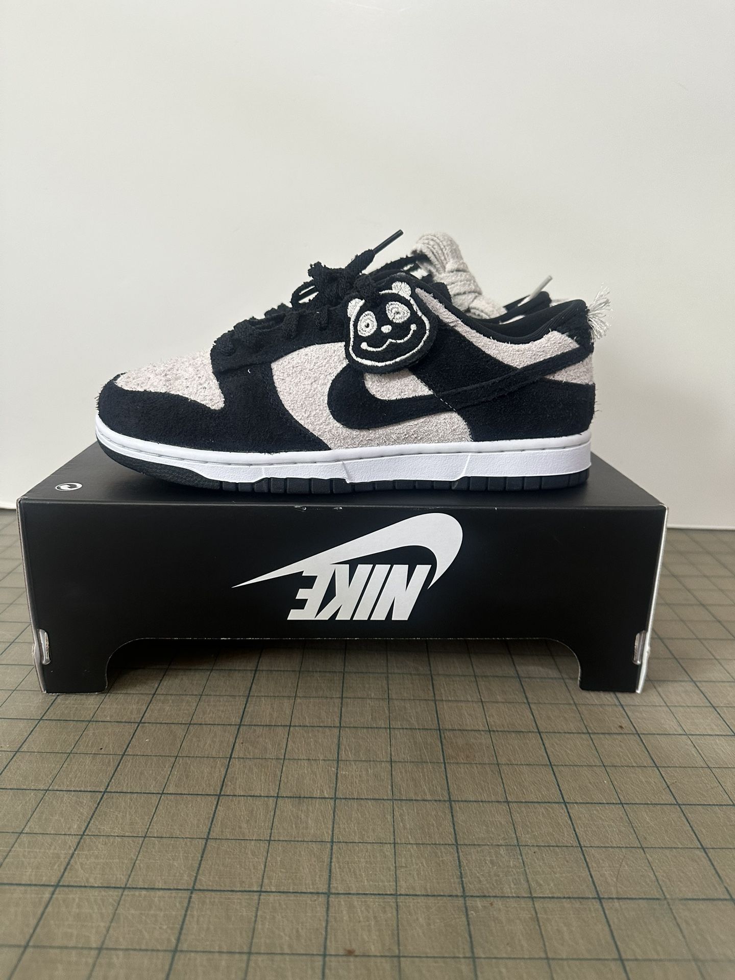 NIKE DUNK LOW RETRO SE 8M