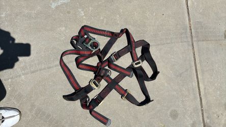 Construction safety harness