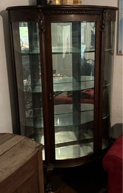 Antique Quarter sawn Oak china Cabinet